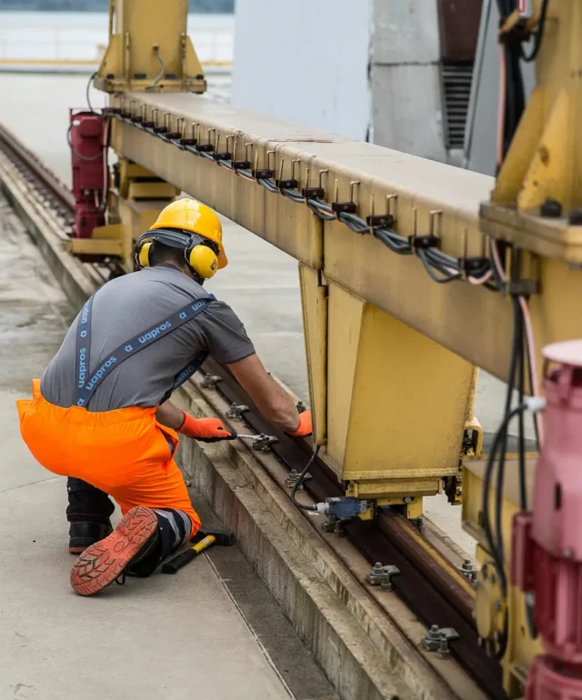 facility-management facility-management